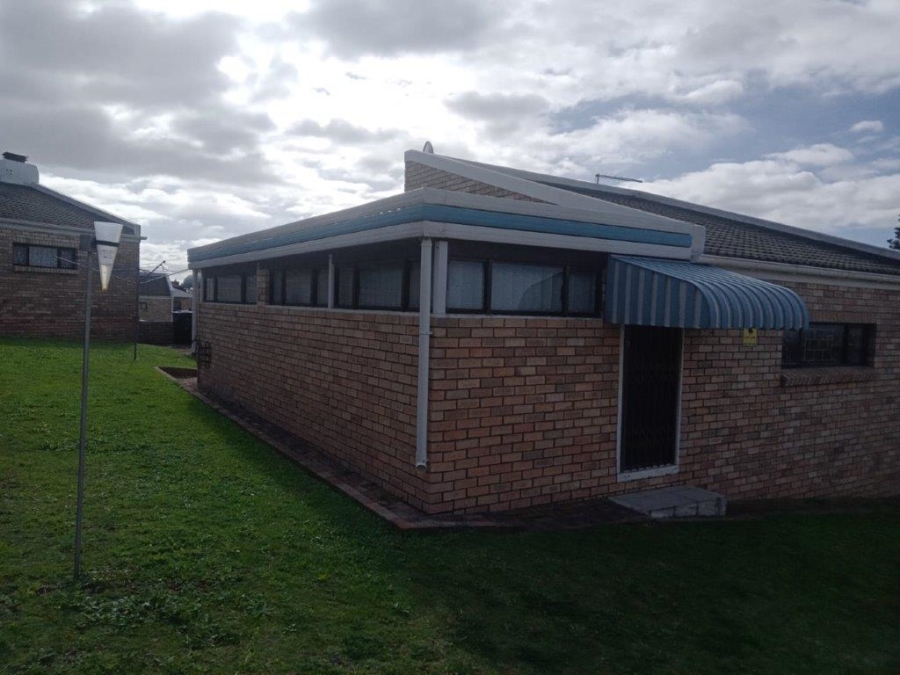 3 Bedroom Property for Sale in Noorsekloof Eastern Cape